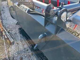 Lopata s pridržiavačom - robustná, nikdy nepoužitá - 2