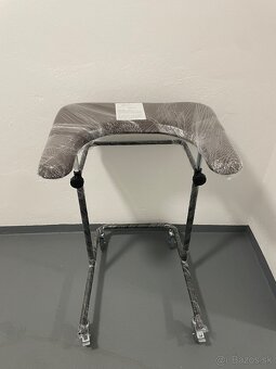 Predám nové, nepoužité -  chodítko vysoké , šírka 59cm. - 2