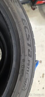 285/40 R22 Kumho - 2
