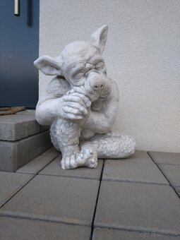 Betónová socha - 2