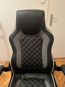 kancelarska stolicka Regina - 2