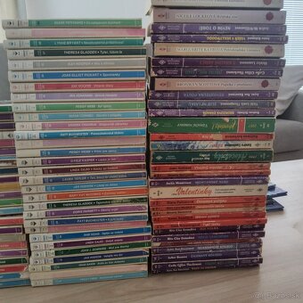 Zbierka kníh romantika a detské knihy - 2