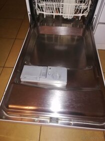Umývačka riadu Indesit 45 cm - 2
