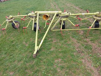 Obraceč sena CLAAS - 2