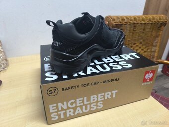 Strauss nové na predaj - 2