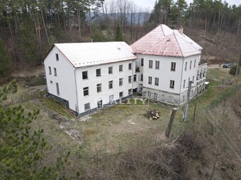 Znížená cena
Budova pre sociálne zariadenie - 2