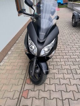 Honda 400, najazdené - 18 000 km, r.v. 2009 - 2