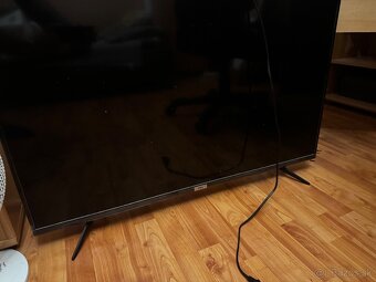 43” TCL Smart TV - 2