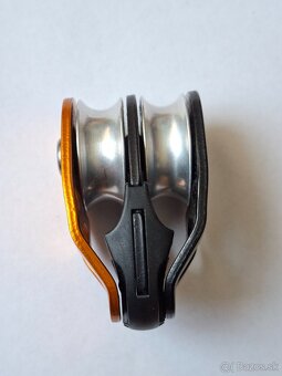 Dvojitá kladka Petzl Jag - 2