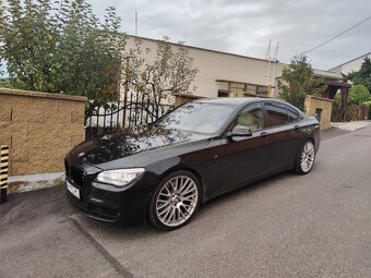 BMW 750i xdrive facelift 330kw f01 - 2