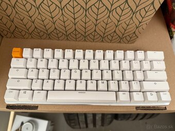 Glorious GMMK Compact – White Ice Edition US layout - 2