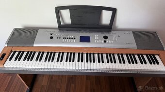 Klavír YAMAHA Portable grand DGX-630 - 2