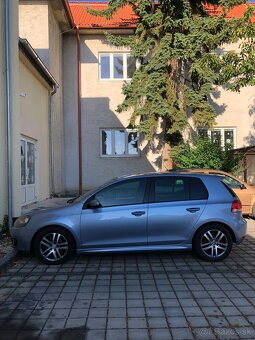 Volkswagen Golf 1.6 (2011) - 2