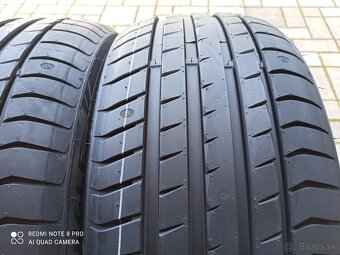 letne pneu 225/40 R18 - 2