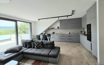 4 izbový byt s veľkou terasou - 2