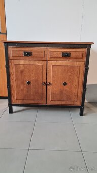 Masiv dubova komoda 53x105x92 - 2
