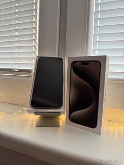 Apple iPhone 15 Pro Max 256GB - 2