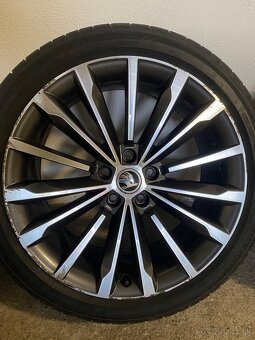 Originál Škoda kola R19 - 2