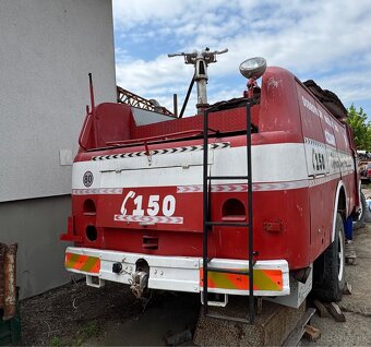 Predám hasičské auto škoda liaz 706 - 2