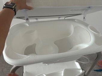 Prebaľovací pult s vaničkou CAM - 2