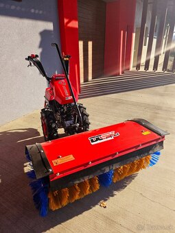 Dvojkolesový jednoosý traktor, malotraktor - 2