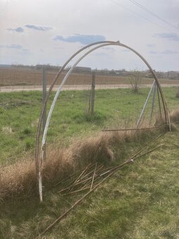 Zelezne obluky na foliovnik - 2