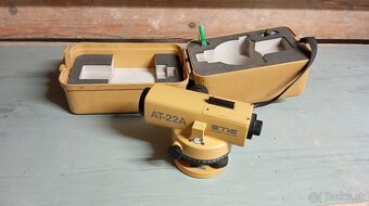 Opticky nivelak Topcon AT-22A - 2
