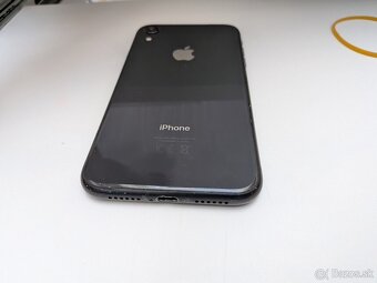 Predám Iphone XR 64GB - 2