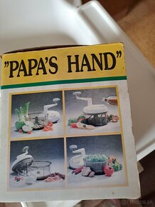 Papas hand - 2