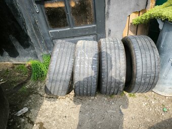 Letné pneumatiky 235/45 R18 - 2