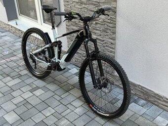BESV TRS 1.5 L zanovny 3/2024 celoodpružený v záruke - 2
