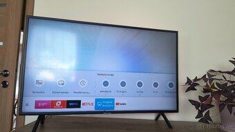 Samsung UE40NU - 2