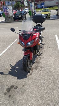 Yamaha FZ1 - 2