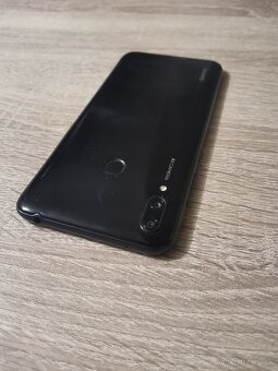 Huawei Y7 2019 / 3/32GB Dobrý stav - 2