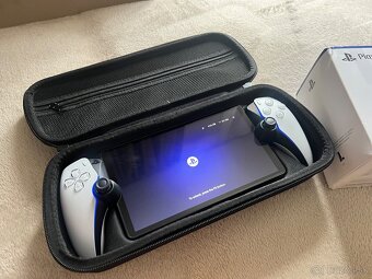Playstation Portal - 2