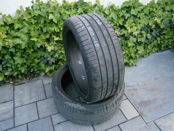 Predám 2x letné pneu Pirelli RSC 255/35 R19 - 2