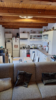 Na predaj 2-generačný rodinný dom v obci Bystrička (Martin) - 2