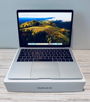 Macbook Air 13” i5 1,6GHz, 256GB SSD, 8GB RAM, top stav - 2