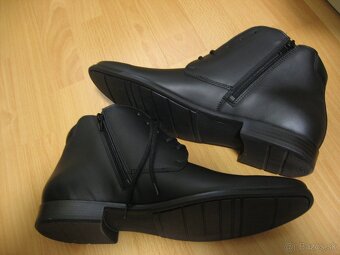 Kožené zimné členkové topánky so zipsom po stranách č.29 - 2