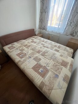 Manželská čalunená posteľ - 2