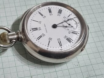 Velké,strieborné vreckové hodinky. - 2