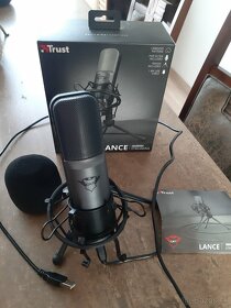 Predám mikrofón Trust GXT 242 Lance Streaming - 2