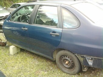 Rozpredam na diely seat cordoba r.v 1999 - 2