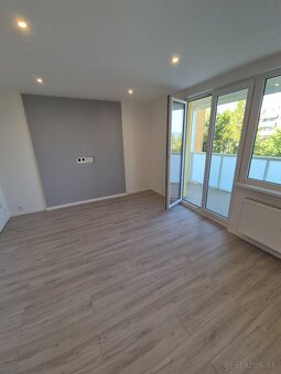 Predám 3izb v Trenčíne na juhu ul.Halašu - 2