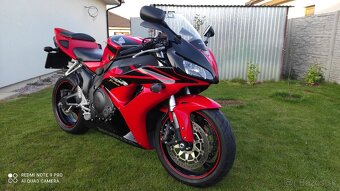 Honda CBR 1000RR Fireblade - 2