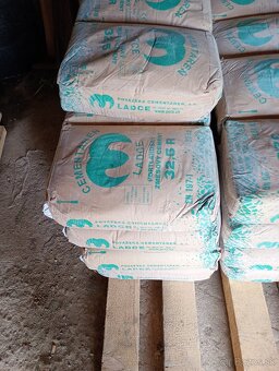 Predám cement - 2