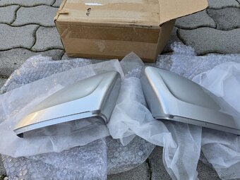 VW Polo 2G – krytky spätných zrkadiel, strieborné (originál - 2