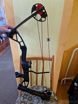 Predám kladkový luk Rex (20-65 lbs) s príslušenstvom - 2
