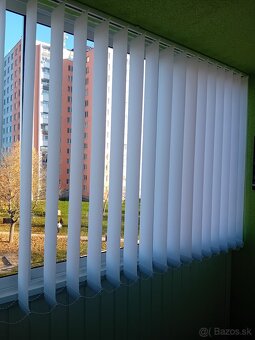 ZASKLENIE BALKÓNA,ČI TERASY LACNEJŠIE? ROLETY, ŽALÚZIE? - 2