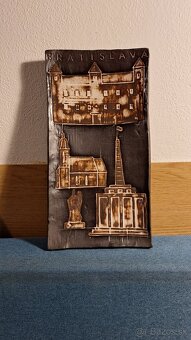 Keramické reliéfy Bratislavy – ručná slovenská práca - 2